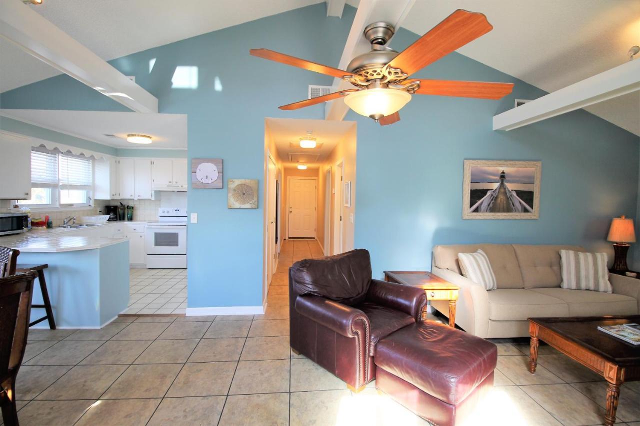 Salty Shack Unit C - Salty Shack - Dog Friendly Home - Across From The Beach - Central Location! Folly Beach Exterior foto