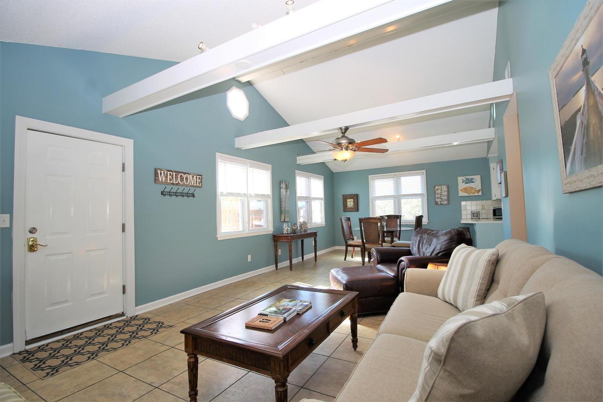 Salty Shack Unit C - Salty Shack - Dog Friendly Home - Across From The Beach - Central Location! Folly Beach Zimmer foto